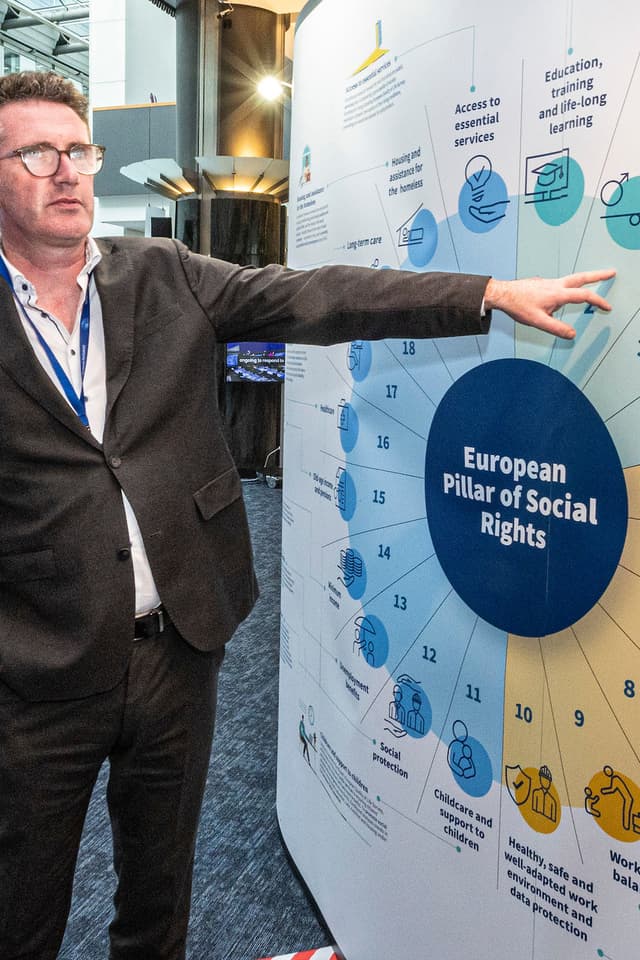 Eurofound exhibition visitor